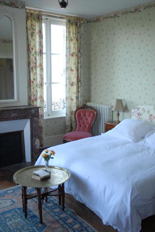 Chambres D'Hotes Chateau De La Puisaye Verneuil d'Avre et d'Iton Zewnętrze zdjęcie