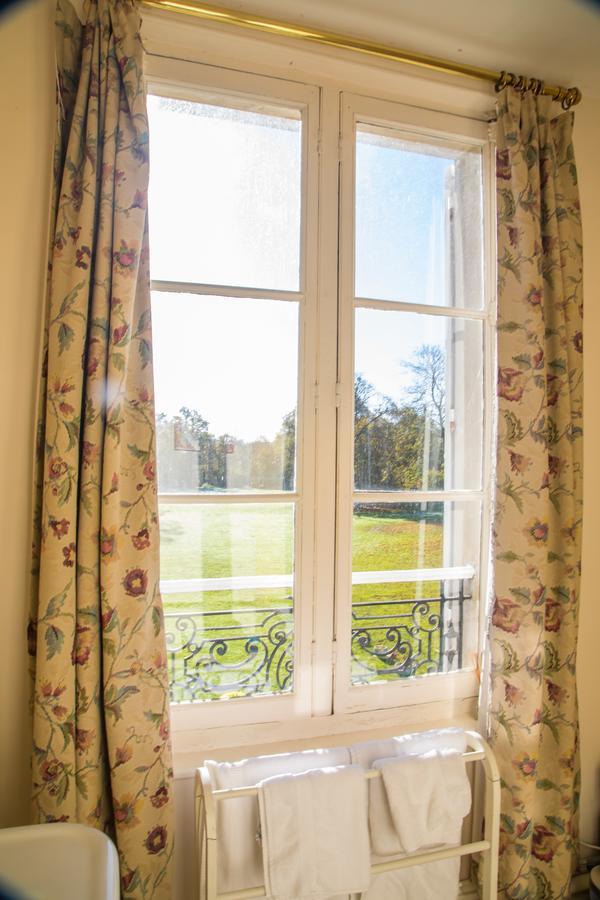 Chambres D'Hotes Chateau De La Puisaye Verneuil d'Avre et d'Iton Zewnętrze zdjęcie